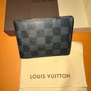 Louis vuitton men’s wallet